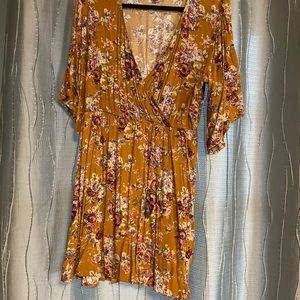 Floral sundress with flowy sleeves